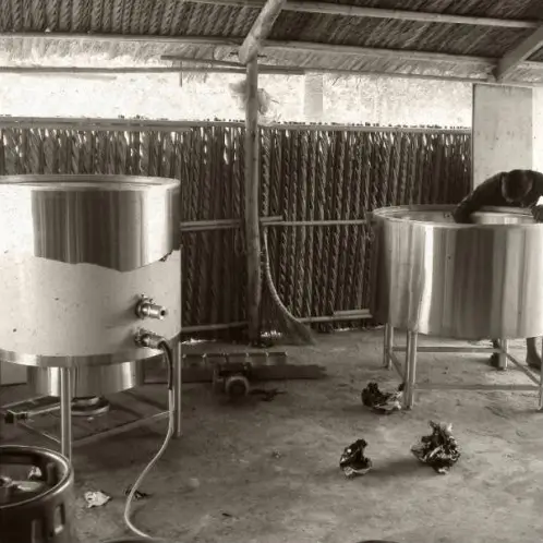 'Nhà máy' đầu tiên là 1 căn nhà nhỏ tại Cần Giờ với hệ nấu 150L
